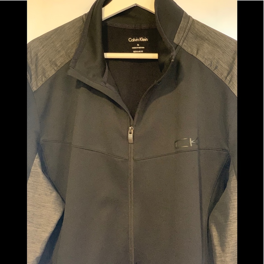 🛍Designer’s Calvin Klein in EUC